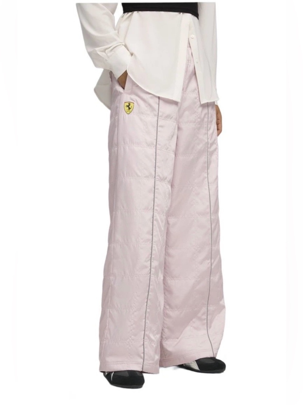New PUMA Scuderia Ferrari
Premium Woven Casual Pants
Womens Pink Size M